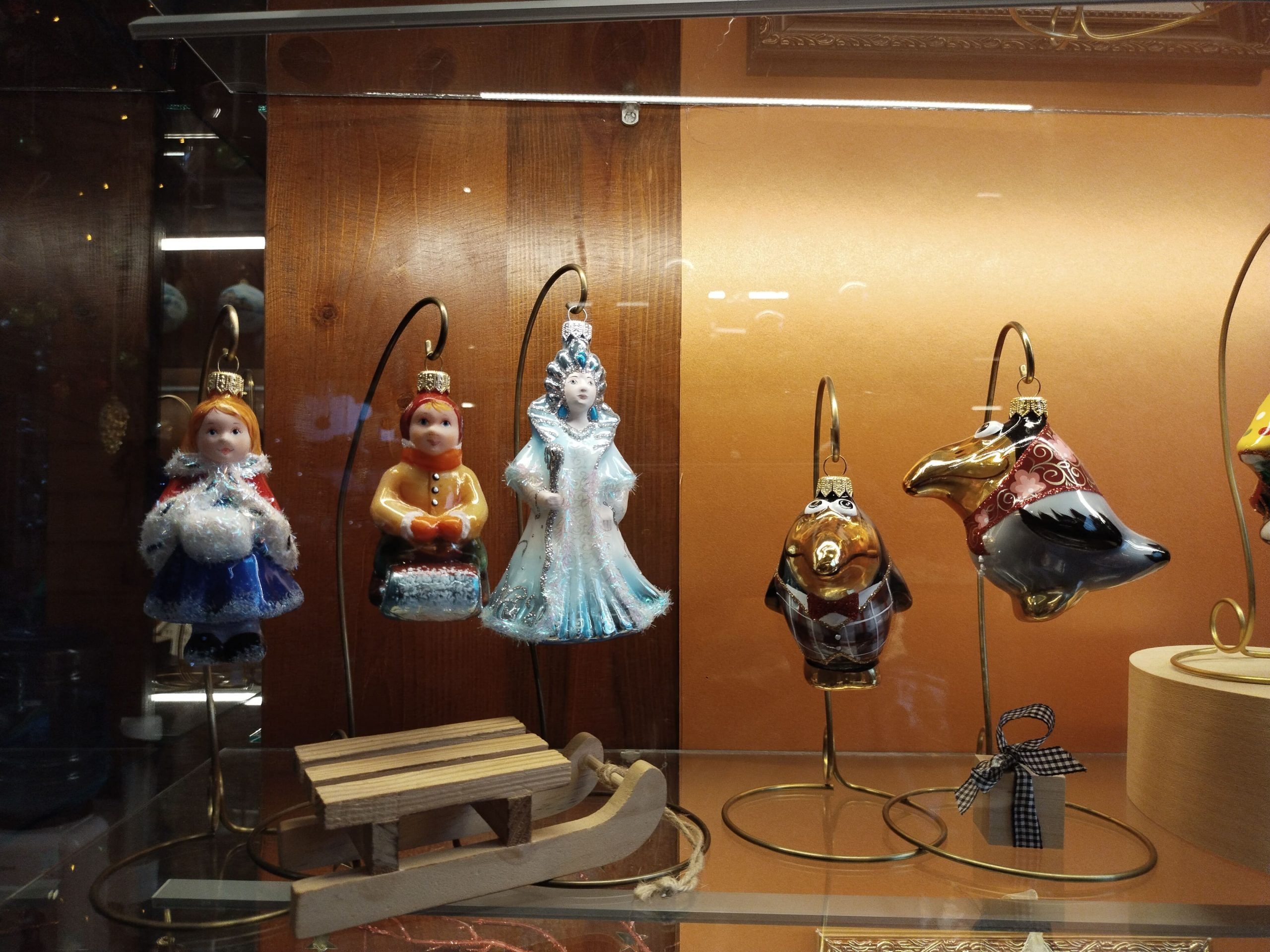 Ёлочные игрушки: история создания, много красивых фотографий с фабрики стеклянных елочных украшений